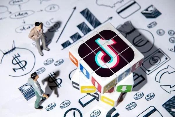 在闲鱼上买游戏帐号是什么流程？付了钱就直接能知道帐号密码吗？